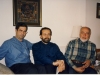 پنسیلوانیا ـ منزل دکتر مهدوی . ازراست : دکتر احمد مهدوی دامغانی ـ دکتر حمید دباشی و علی دهباشی ـ 1376