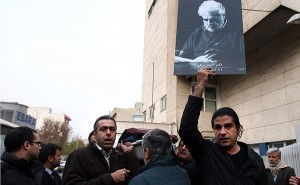 خاکسپاری دکتر احسان نراقی 